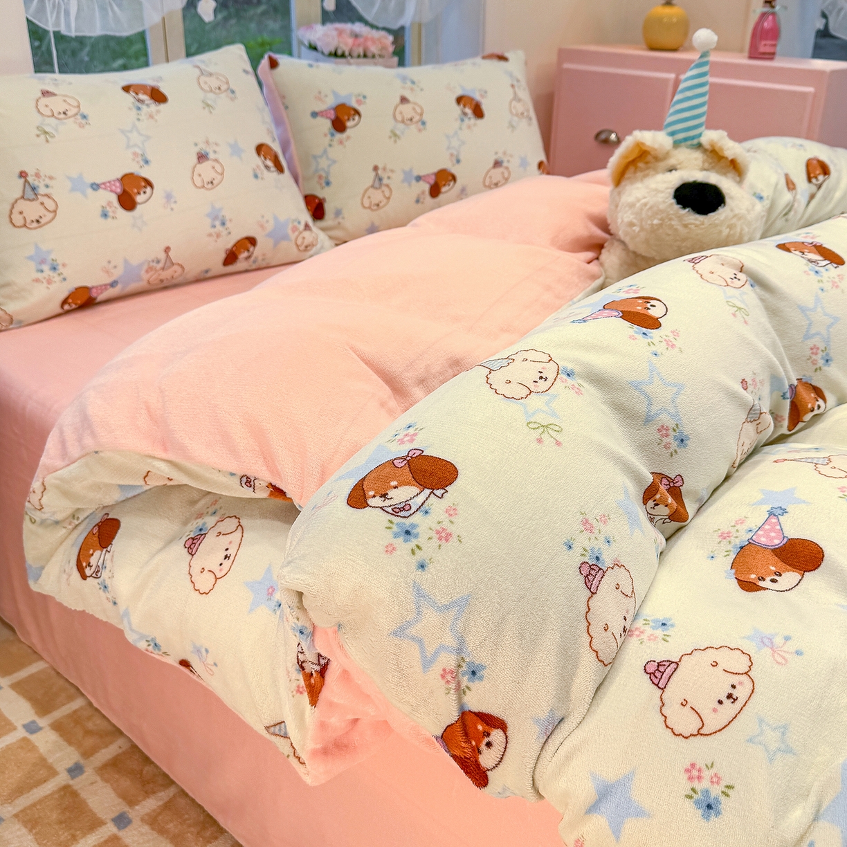 91家纺网 家纺一手货源 找家纺 枋梢家纺 2025新款加厚牛奶绒保暖四件套 星星小狗