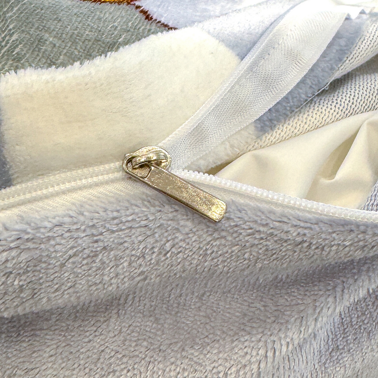 91家纺网 家纺一手货源 找家纺 枋梢家纺 2025新款加厚牛奶绒保暖四件套 苹果小狗