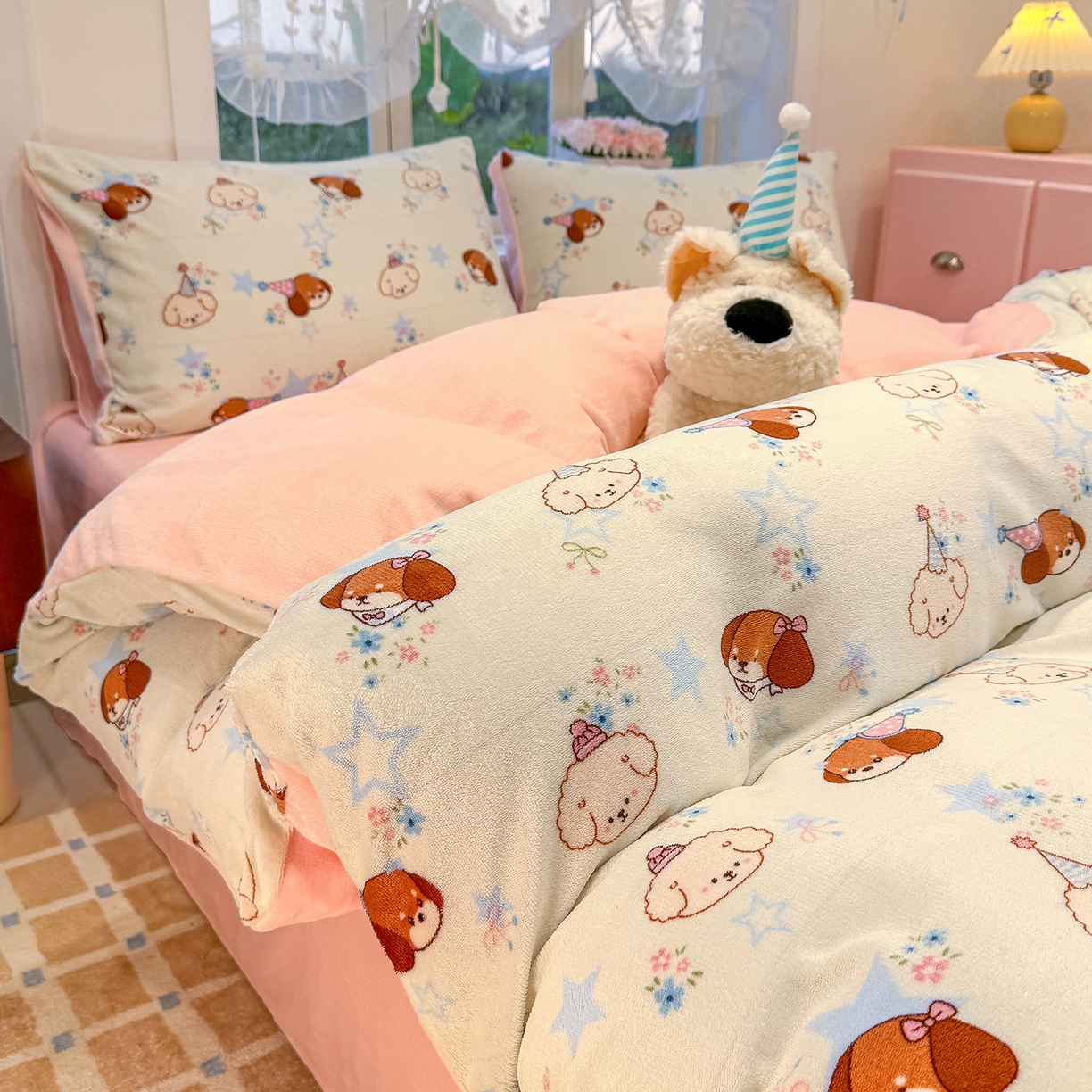 91家纺网 家纺一手货源 找家纺 枋梢家纺 2025新款加厚牛奶绒保暖四件套 星星小狗