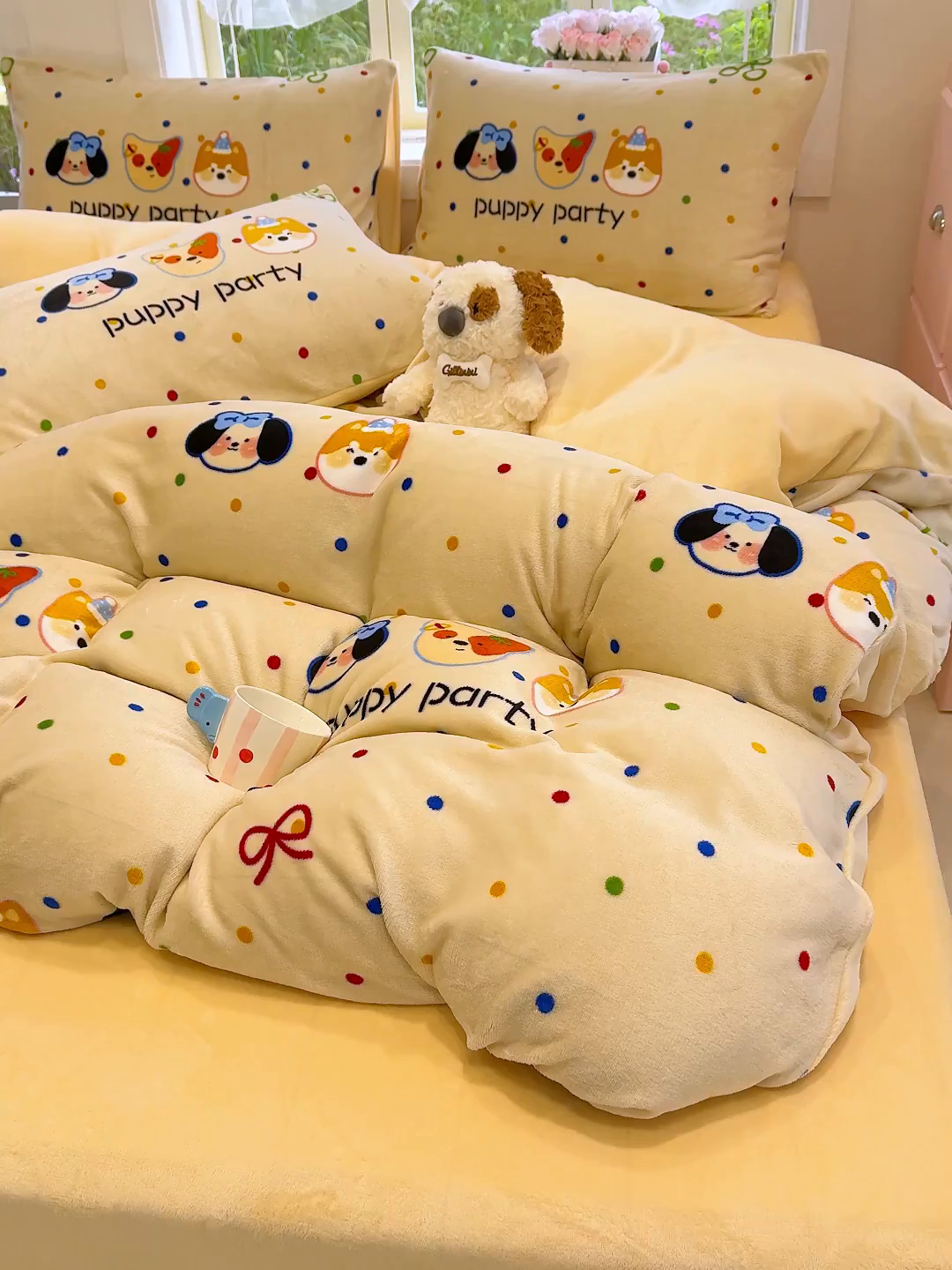 91家纺网 家纺一手货源 找家纺 枋梢家纺 2025新款加厚牛奶绒保暖四件套 小狗派对