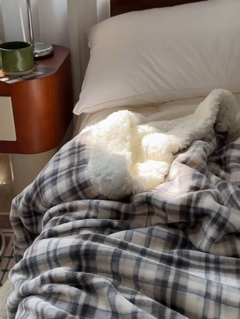 91家纺网 家纺一手货源 找家纺 艾咪-Amy ntmy 2025新款中古风牛奶绒羊羔绒双层毯 伊索卡其