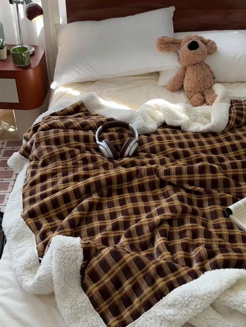 91家纺网 家纺一手货源 找家纺 艾咪-Amy ntmy 2025新款中古风牛奶绒羊羔绒双层毯 可乐加糖