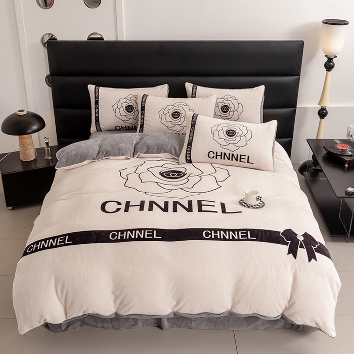 91家纺网 家纺一手货源 找家纺 （总）摩卡（乐趣） 2025新款牛奶绒大版数码印花四件套