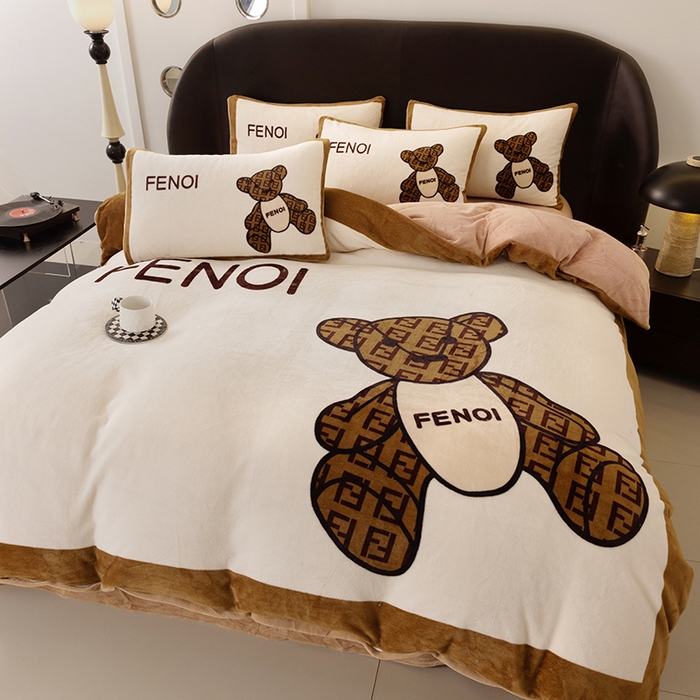 91家纺网 家纺一手货源 找家纺 摩卡（乐趣） 2025新款牛奶绒大版数码印花四件套 芬利熊