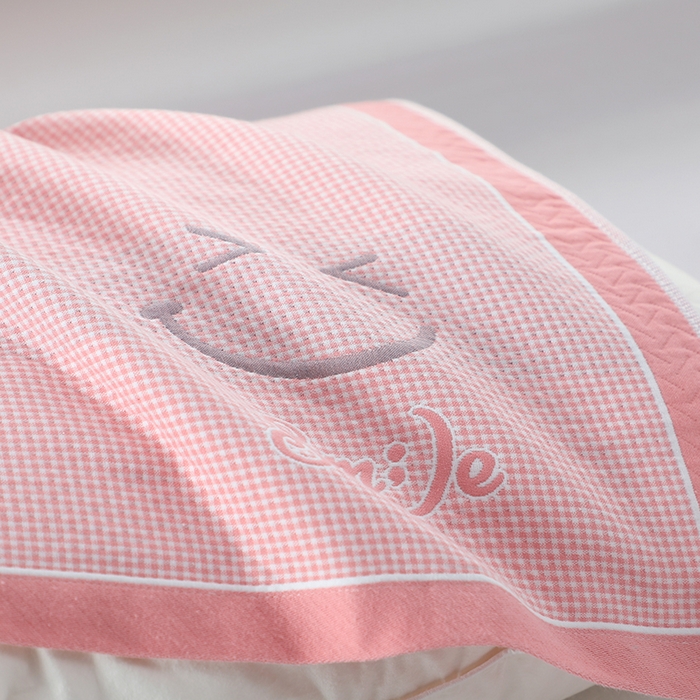 91家纺网 家纺一手货源 找家纺 娇兰毛巾 2025新款7A抗菌全棉A类加厚纱布枕巾双绑带枕巾 乐-粉