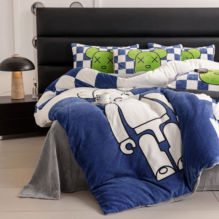 91家纺网 家纺一手货源 找家纺 摩卡（乐趣） 2025新款牛奶绒大版数码印花四件套 蓝白格