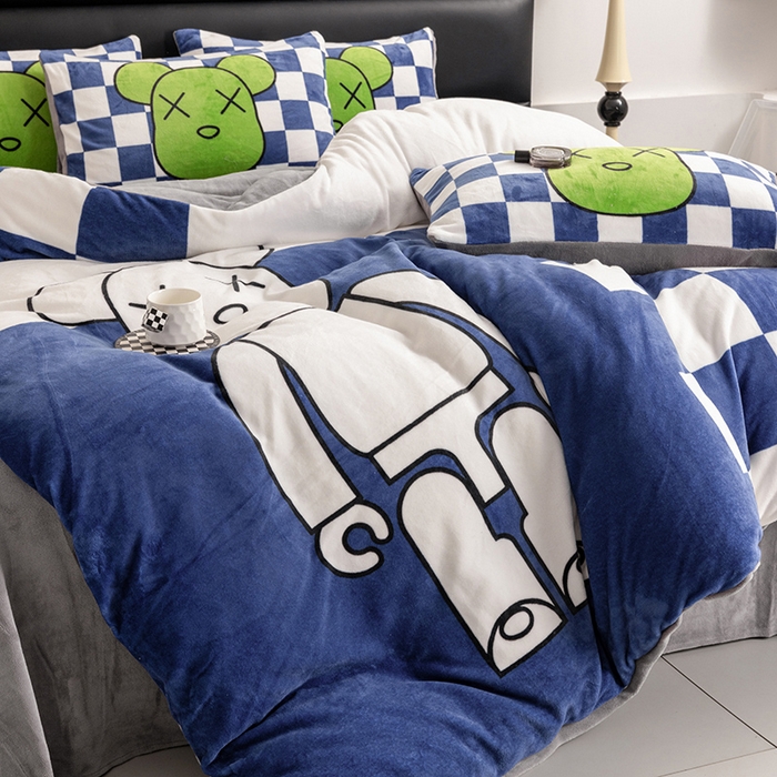 91家纺网 家纺一手货源 找家纺 摩卡（乐趣） 2025新款牛奶绒大版数码印花四件套 蓝白格