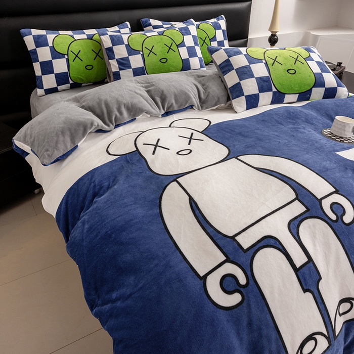 91家纺网 家纺一手货源 找家纺 摩卡（乐趣） 2025新款牛奶绒大版数码印花四件套 蓝白格