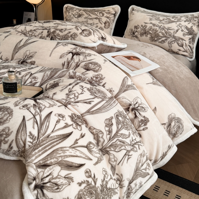 91家纺网 家纺一手货源 找家纺 诺梵2025新款牛8斤奶绒印花包边四件套铃兰花香-灰