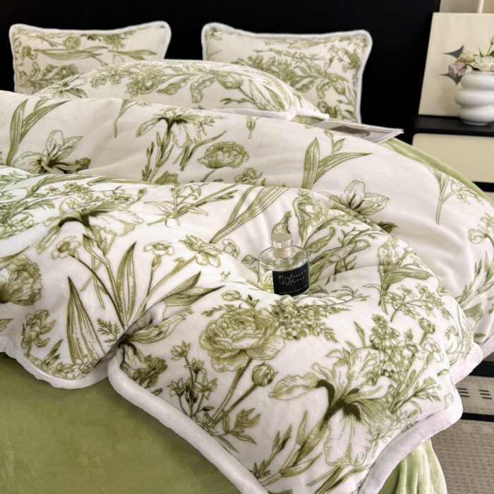 91家纺网 家纺一手货源 找家纺 诺梵2025新款牛8斤奶绒印花包边四件套铃兰花香-绿