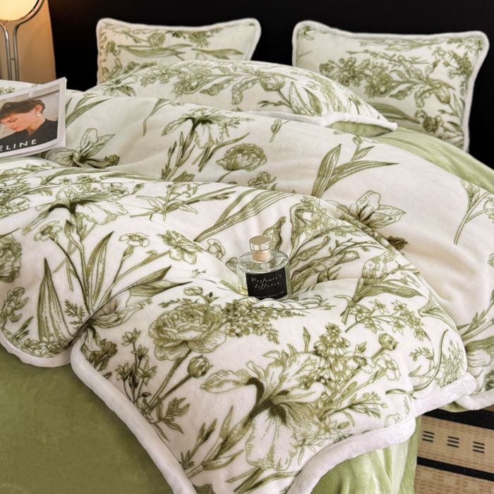 91家纺网 家纺一手货源 找家纺 诺梵2025新款牛8斤奶绒印花包边四件套铃兰花香-绿
