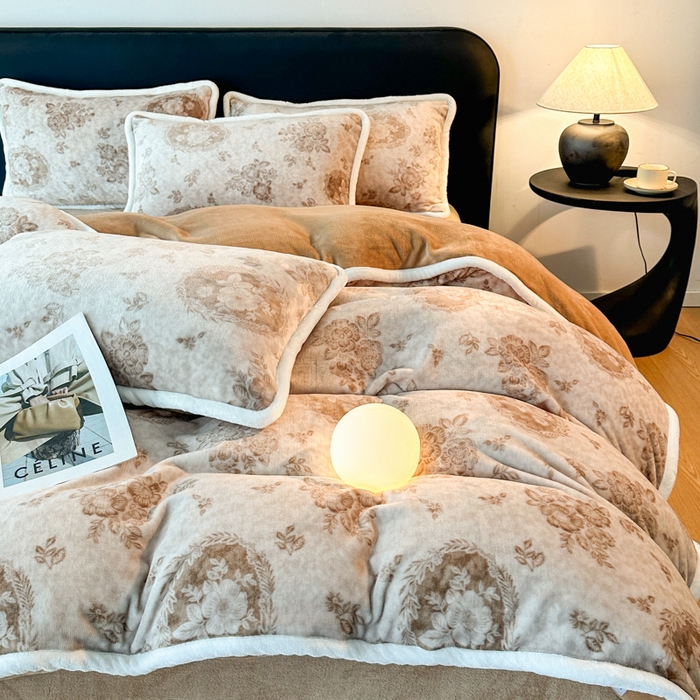 91家纺网 家纺一手货源 找家纺 诺梵2025新款牛8斤奶绒印花包边四件套伊芙琳