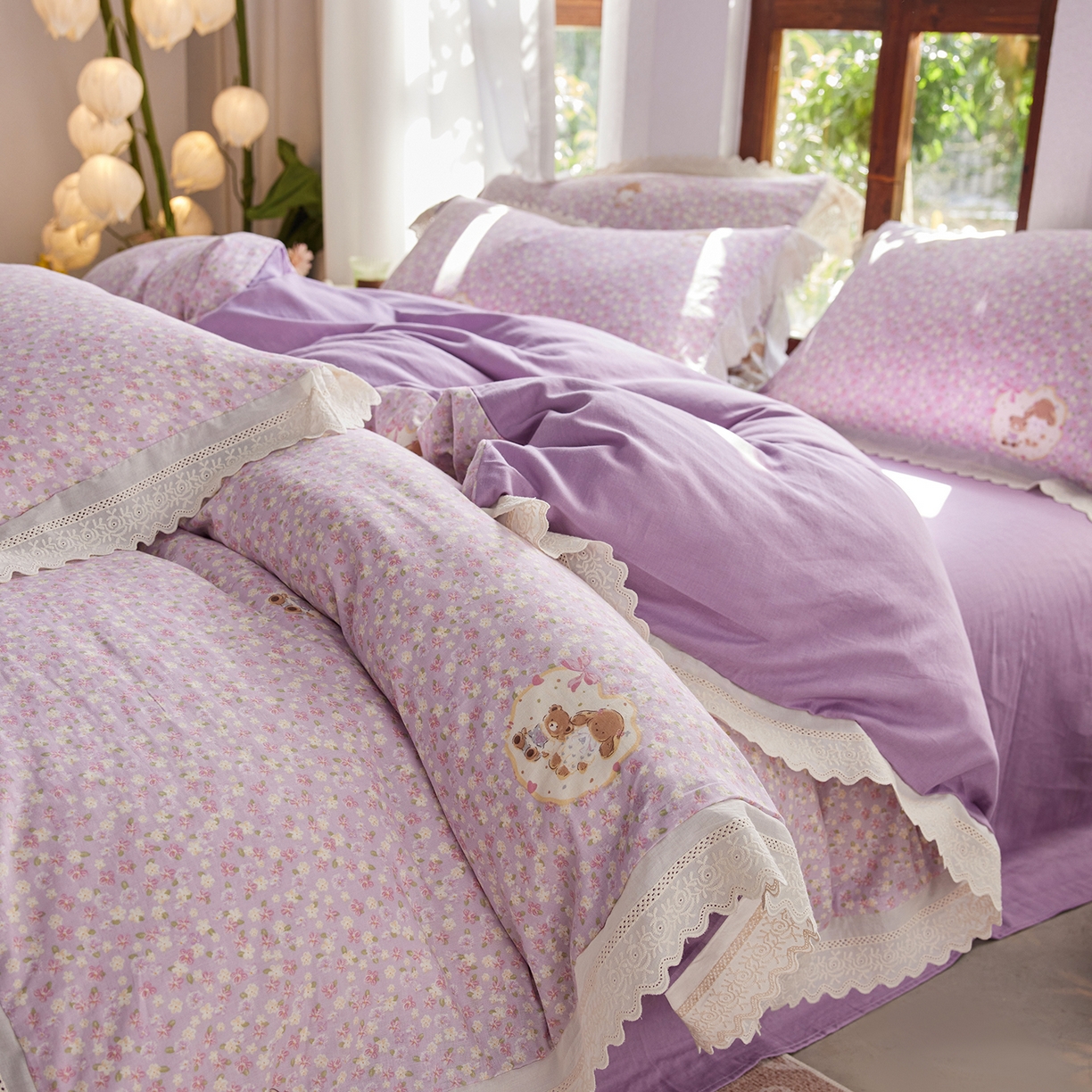 91家纺网 家纺一手货源 找家纺 清雅福 2026春夏新品韩版全棉双层纱镂空花边系列四件套 粉色回忆-紫