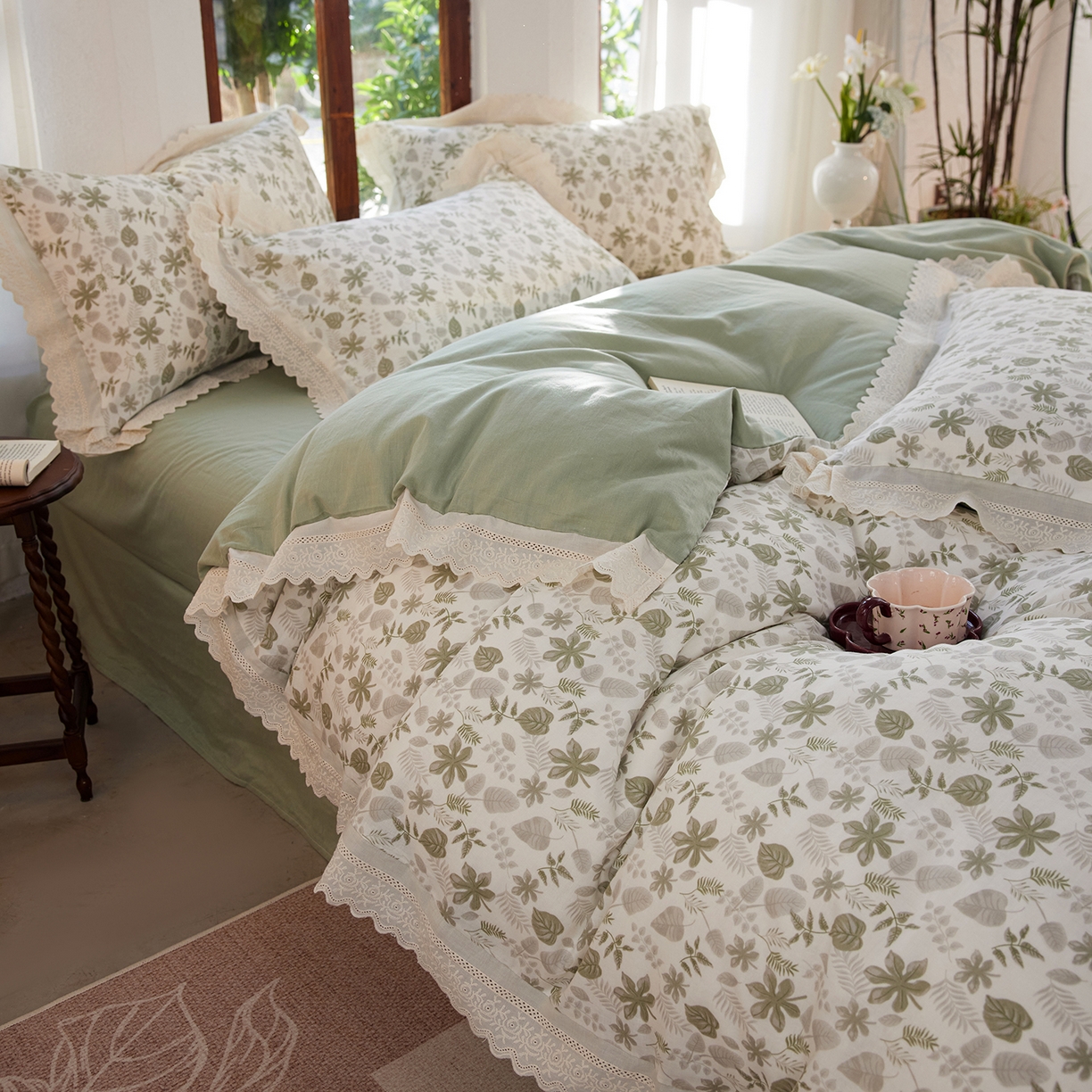 91家纺网 家纺一手货源 找家纺 清雅福 2026春夏新品韩版全棉双层纱镂空花边系列四件套 芊叶