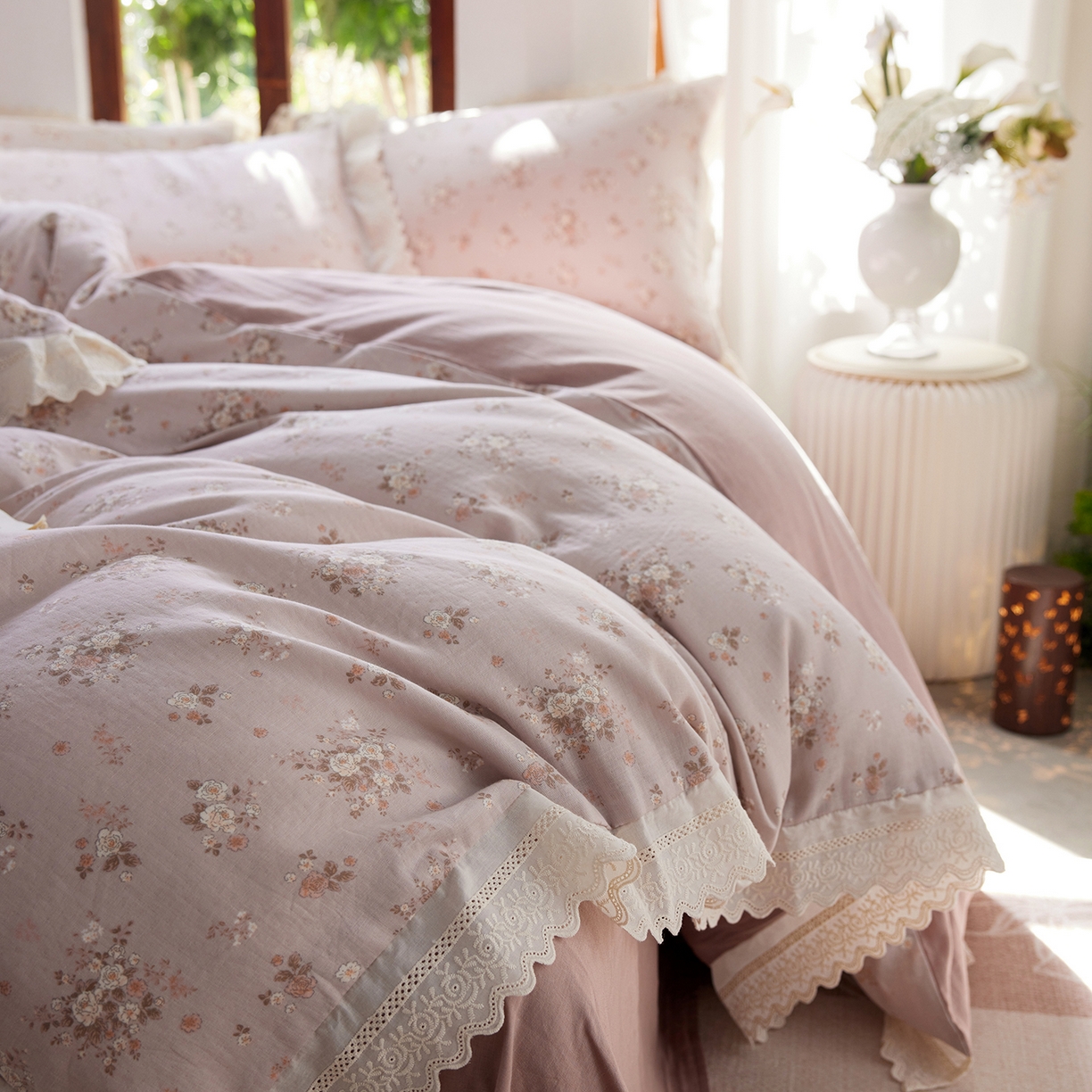 91家纺网 家纺一手货源 找家纺 清雅福 2026春夏新品韩版全棉双层纱镂空花边系列四件套 落日余晖