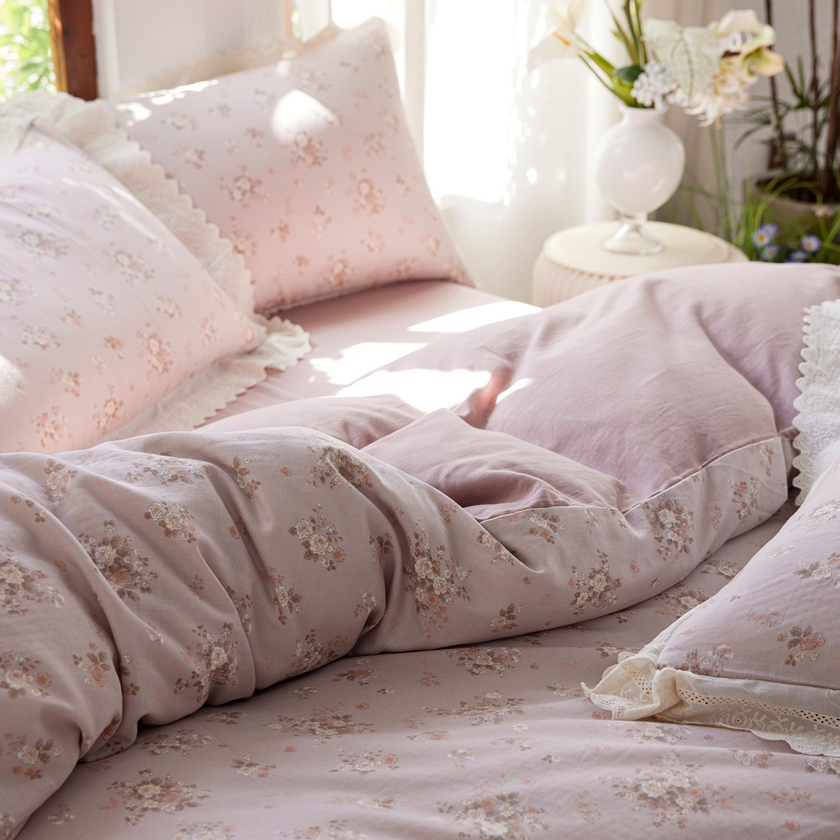 91家纺网 家纺一手货源 找家纺 清雅福 2026春夏新品韩版全棉双层纱镂空花边系列四件套 落日余晖