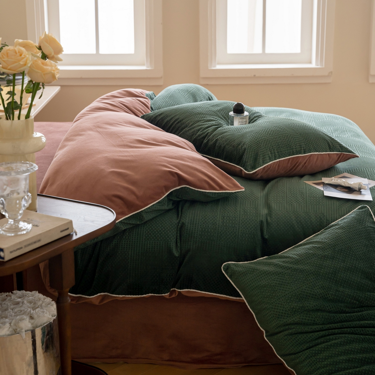 91家纺网 家纺一手货源 找家纺 例外 2025新款210克高克重天鹅绒华夫绒四件套 华夫绒-墨绿