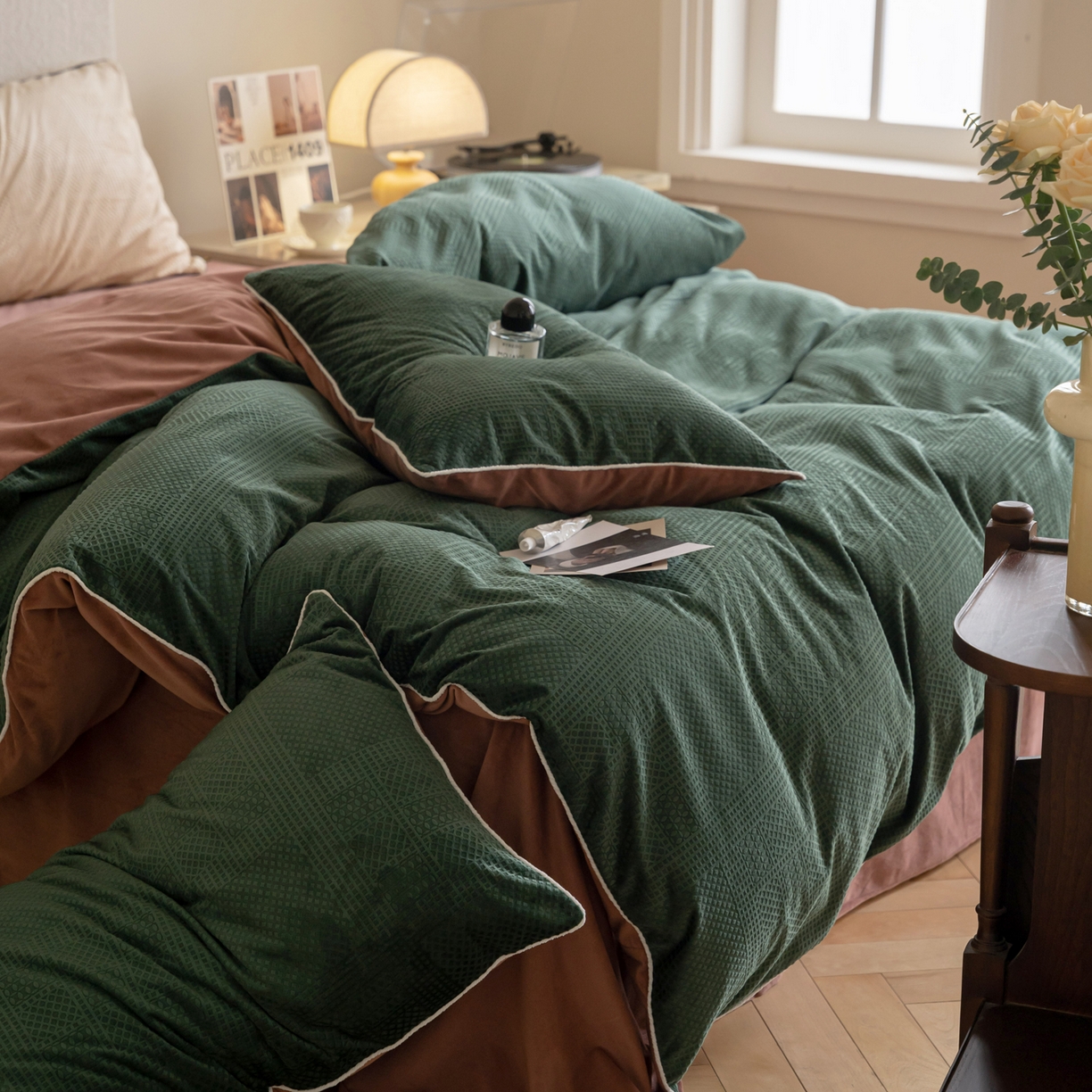 91家纺网 家纺一手货源 找家纺 例外 2025新款210克高克重天鹅绒华夫绒四件套 华夫绒-墨绿