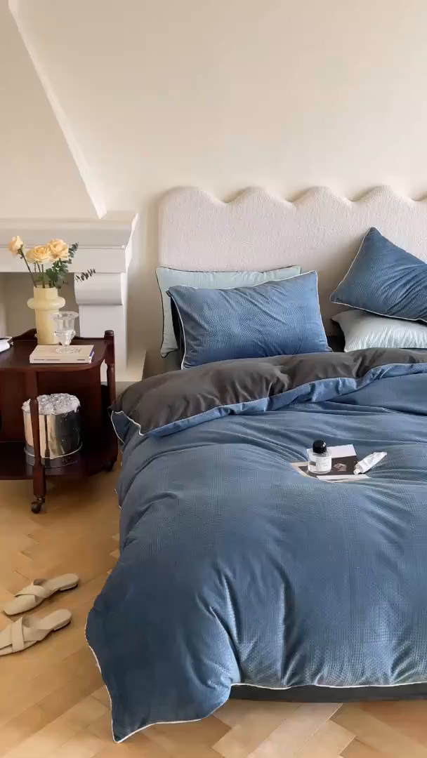 91家纺网 家纺一手货源 找家纺 例外 2025新款210克高克重天鹅绒华夫绒四件套 华夫绒-雾蓝