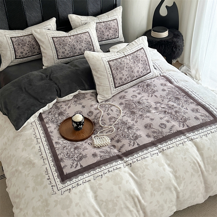 91家纺网 家纺一手货源 找家纺 （总）Sweet dreams甜梦 2025新款全消光数码印花加厚复古碎花牛奶绒四件套-实拍图