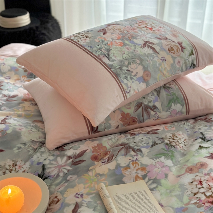 91家纺网 家纺一手货源 找家纺 （总）Sweet dreams甜梦 2025新款全消光数码印花加厚复古碎花牛奶绒四件套-实拍图