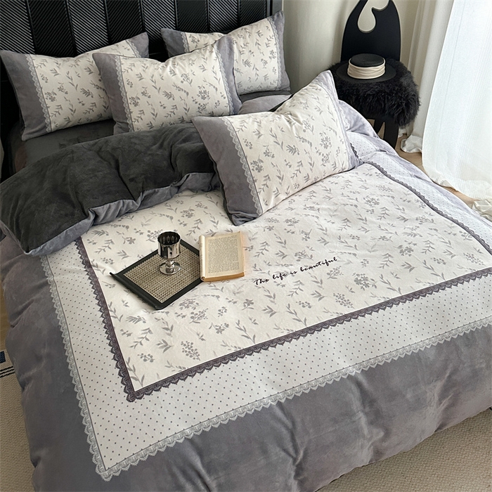 91家纺网 家纺一手货源 找家纺 （总）Sweet dreams甜梦 2025新款全消光数码印花加厚复古碎花牛奶绒四件套-实拍图