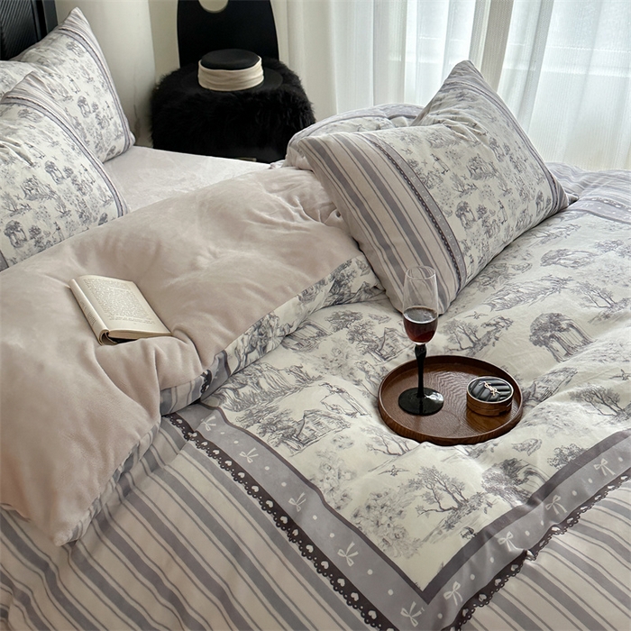 91家纺网 家纺一手货源 找家纺 Sweet dreams甜梦 2025新款全消光数码印花加厚复古碎花牛奶绒四件套-实拍图 莱茵