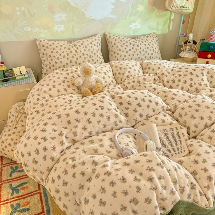 91家纺网 家纺一手货源 找家纺 暖伊家居 2025牛奶绒小布袋四件套 繁花似梦