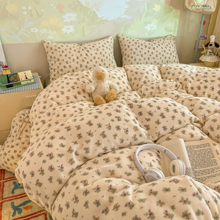 91家纺网 家纺一手货源 找家纺 暖伊家居 2025牛奶绒小布袋四件套 繁花似梦