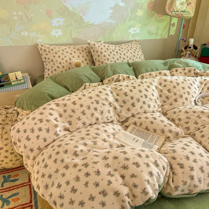 91家纺网 家纺一手货源 找家纺 暖伊家居 2025牛奶绒小布袋四件套 繁花似梦