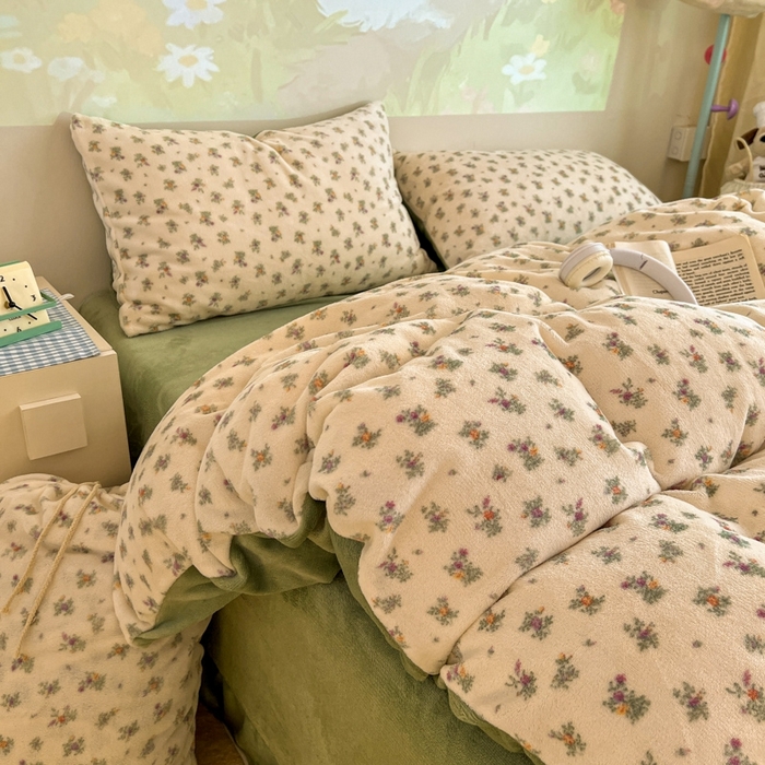 91家纺网 家纺一手货源 找家纺 暖伊家居 2025牛奶绒小布袋四件套 繁花似梦