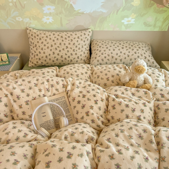 91家纺网 家纺一手货源 找家纺 暖伊家居 2025牛奶绒小布袋四件套 繁花似梦