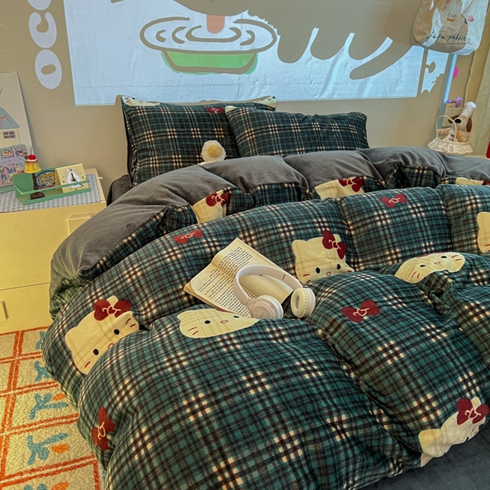 91家纺网 家纺一手货源 找家纺 暖伊家居 2025牛奶绒小布袋四件套 绿格KT