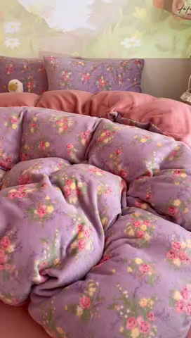 91家纺网 家纺一手货源 找家纺 暖伊家居 2025牛奶绒小布袋四件套 罗兰雨