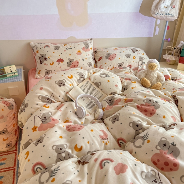 91家纺网 家纺一手货源 找家纺 暖伊家居 2025牛奶绒小布袋四件套 小考拉