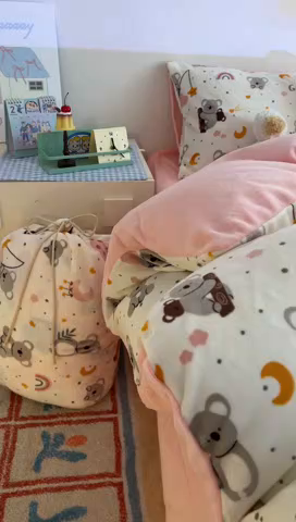 91家纺网 家纺一手货源 找家纺 暖伊家居 2025牛奶绒小布袋四件套 小考拉