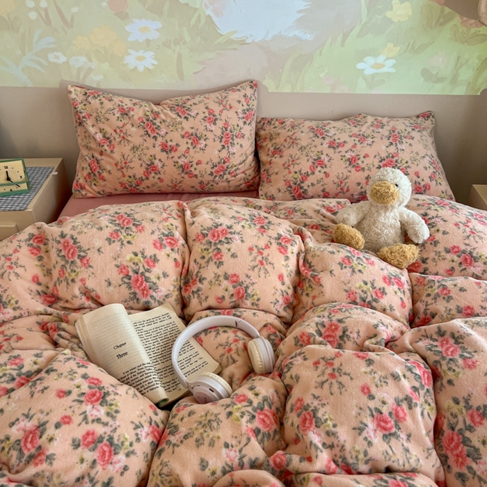 91家纺网 家纺一手货源 找家纺 暖伊家居 2025牛奶绒小布袋四件套 星辰闪烁