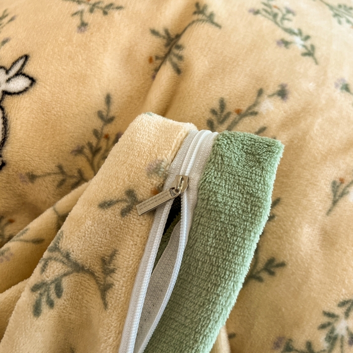 91家纺网 家纺一手货源 找家纺 暖伊家居 2025牛奶绒小布袋四件套 枝枝兔