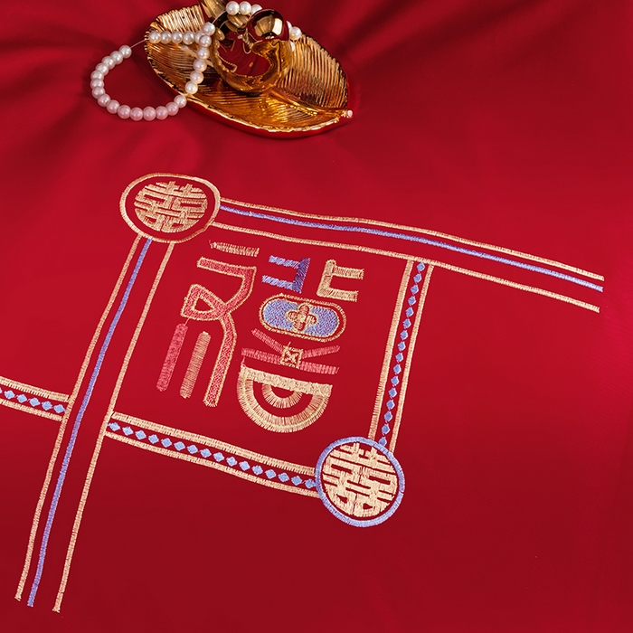 91家纺网 家纺一手货源 找家纺 梵克保罗 2025秋冬新款全棉绣花婚庆四件套六件套靠垫 棉龙凤千禧