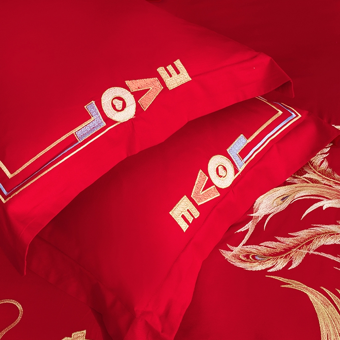 91家纺网 家纺一手货源 找家纺 梵克保罗 2025秋冬新款全棉绣花婚庆四件套六件套靠垫 棉龙凤千禧