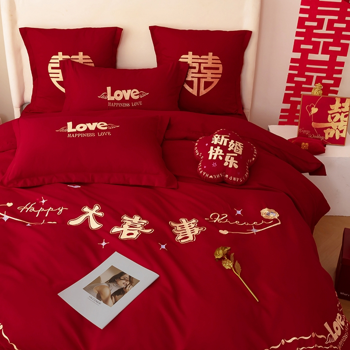 91家纺网 家纺一手货源 找家纺 梵克保罗 2025秋冬新款全棉绣花婚庆四件套六件套靠垫 棉角花百年好合