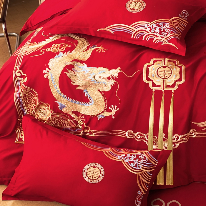 91家纺网 家纺一手货源 找家纺 梵克保罗 2025秋冬新款全棉绣花婚庆四件套六件套靠垫 棉比翼双飞