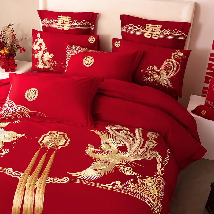 91家纺网 家纺一手货源 找家纺 梵克保罗 2025秋冬新款全棉绣花婚庆四件套六件套靠垫 棉比翼双飞