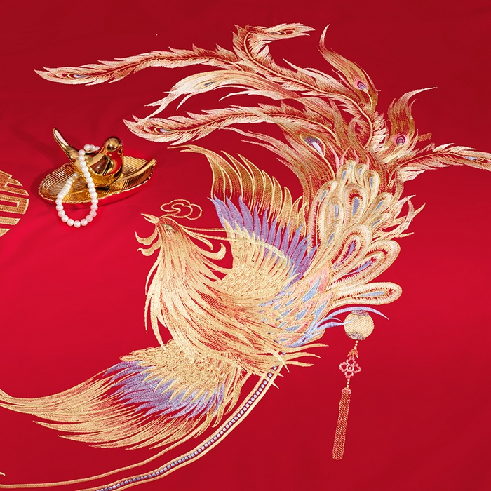 91家纺网 家纺一手货源 找家纺 梵克保罗 2025秋冬新款全棉绣花婚庆四件套六件套靠垫 棉龙凤千禧