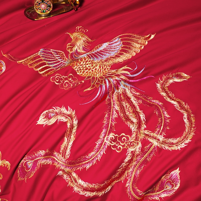 91家纺网 家纺一手货源 找家纺 梵克保罗 2025秋冬新款全棉绣花婚庆四件套六件套靠垫 棉盘龙绣凤