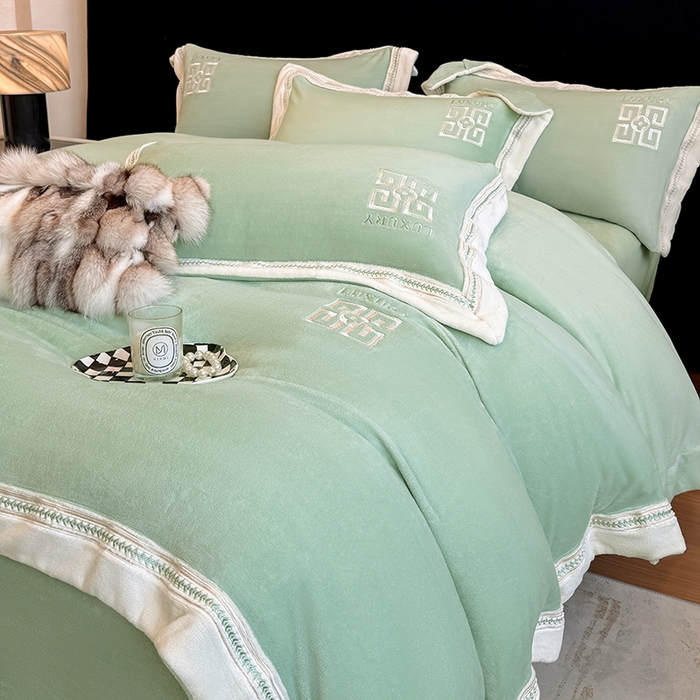 家居1号家纺 2025新款全消光牛奶绒刺绣圣玛丽四件套 圣玛丽-果绿