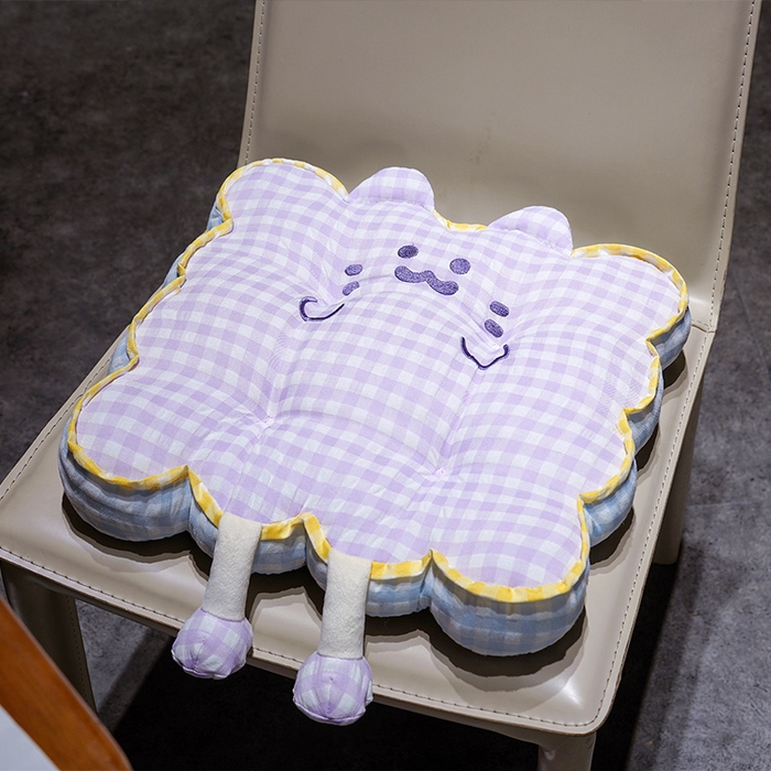 91家纺网 家纺一手货源 找家纺 仟亿莱 2025新款格子喵花边坐垫 花瓣紫格喵