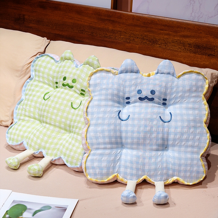 91家纺网 家纺一手货源 找家纺 仟亿莱 2025新款格子喵花边坐垫 组合图仅供展示-不可下单