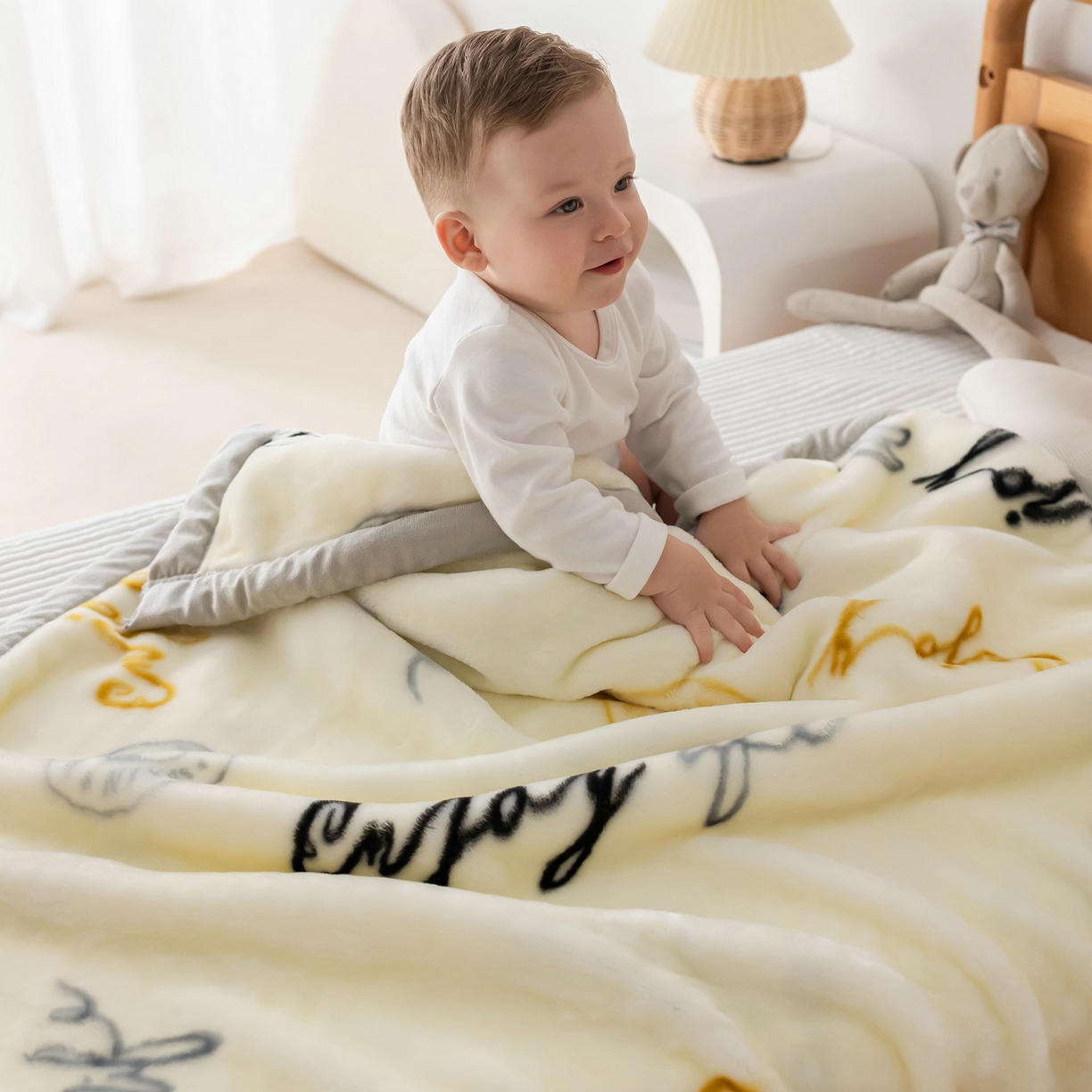 91家纺网 家纺一手货源 找家纺 单人学生云毯水貂绒毛毯羊羔绒珊瑚绒毯法莱绒毯拉舍尔毯云貂绒毯大兔毛盖毯 乐享生活