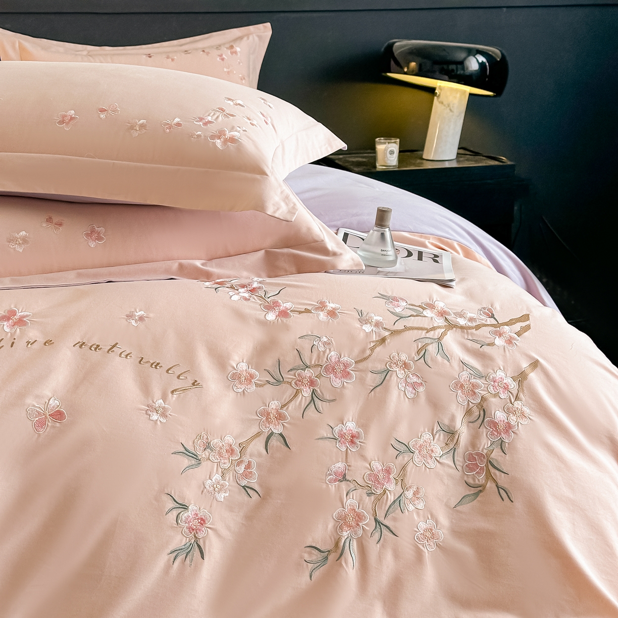 91家纺网 家纺一手货源 找家纺 桃园 秋冬新款纯棉全棉长绒棉磨毛不掉毛高端礼盒四件套-繁花似锦（包含买家秀） 繁花似锦-粉紫